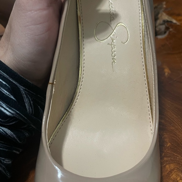 Size 6 Nude Jessica Simpson 4” Pumps - never worn - Picture 8 of 8